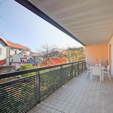 Magnolia - Happy Rentals Laveno-Mombello Bagian luar foto