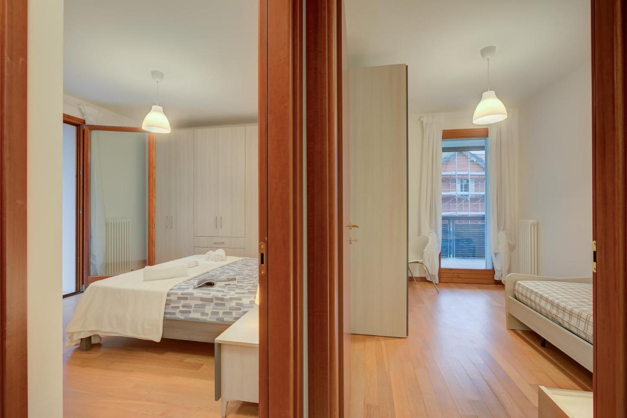 Magnolia - Happy Rentals Laveno-Mombello Bagian luar foto