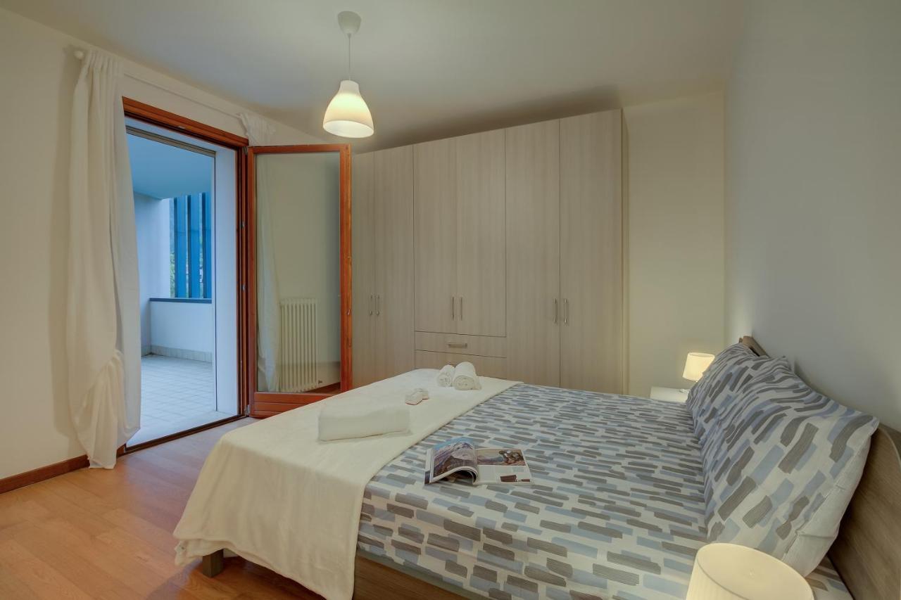 Magnolia - Happy Rentals Laveno-Mombello Bagian luar foto